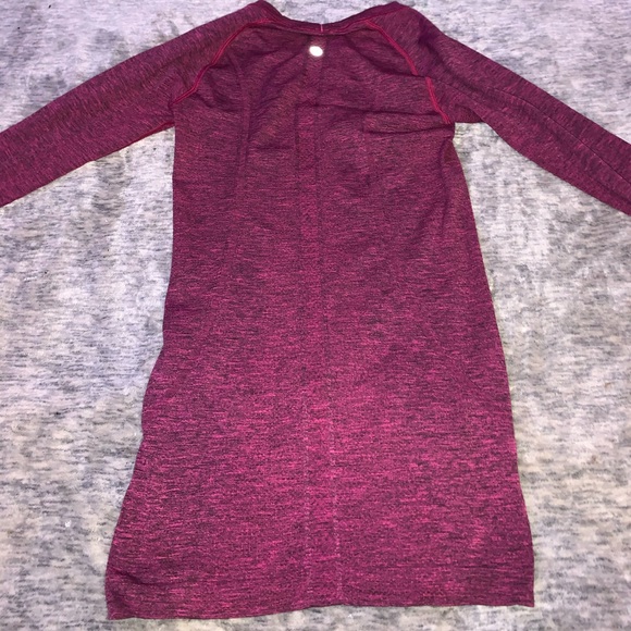 Magenta lulu lemon long sleeve shirt - Picture 2 of 2